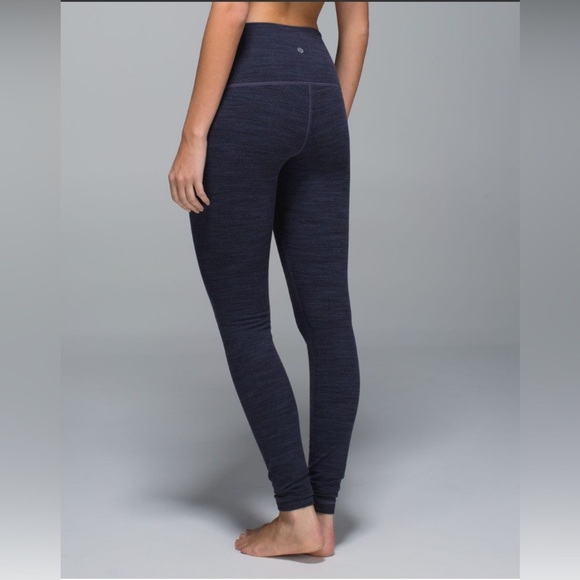 Lululemon Wunder Under WomenPant (Roll
Down) Size 6 - Picture 2 of 6